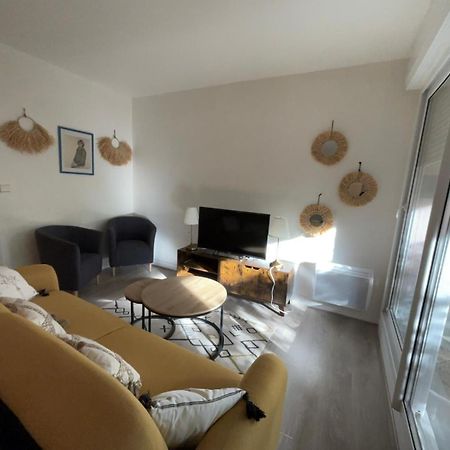 Appartement En Centre Ville Avec Cour Face Au Parc Pasteur Orléans Exterior foto